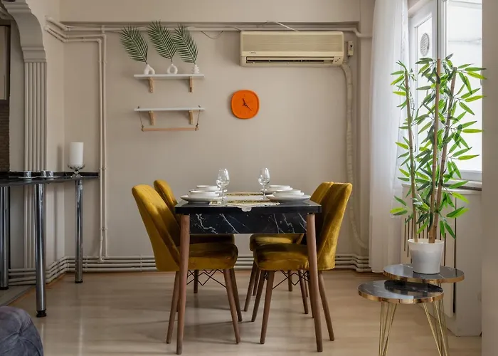 Besiktas And Sisli Luxury Flat *