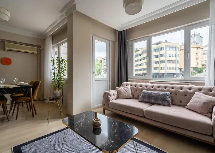 Besiktas And Sisli Luxury Flat *