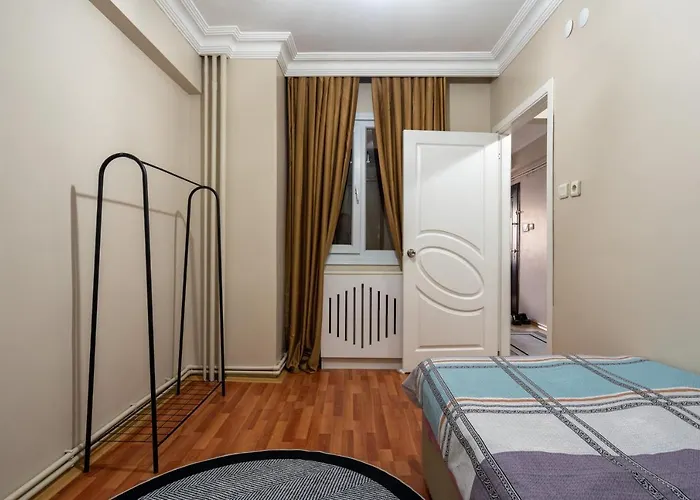Besiktas And Sisli Luxury Flat *