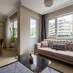 Besiktas And Sisli Luxury Flat *